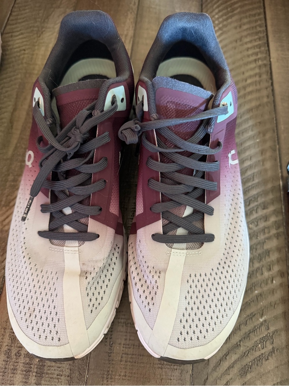 Women's Gradient Burgundy to Pink Lace-Up Athletic Sneakers